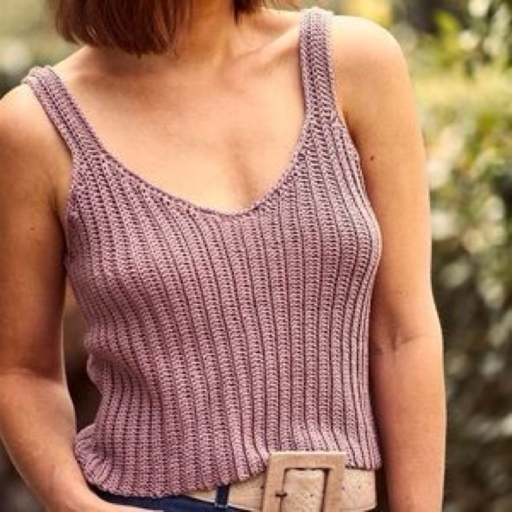 Moon & Madison - nuit oreeveless Top- Medium